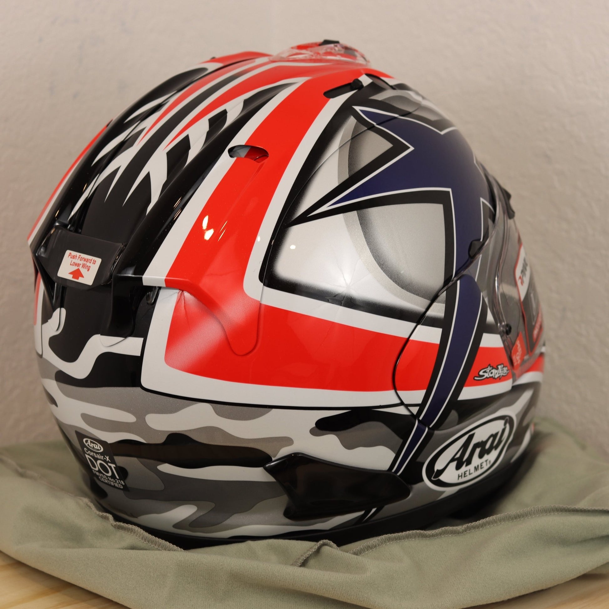 Arai Corsair - X Hayden Laguna - TheHelmetHub